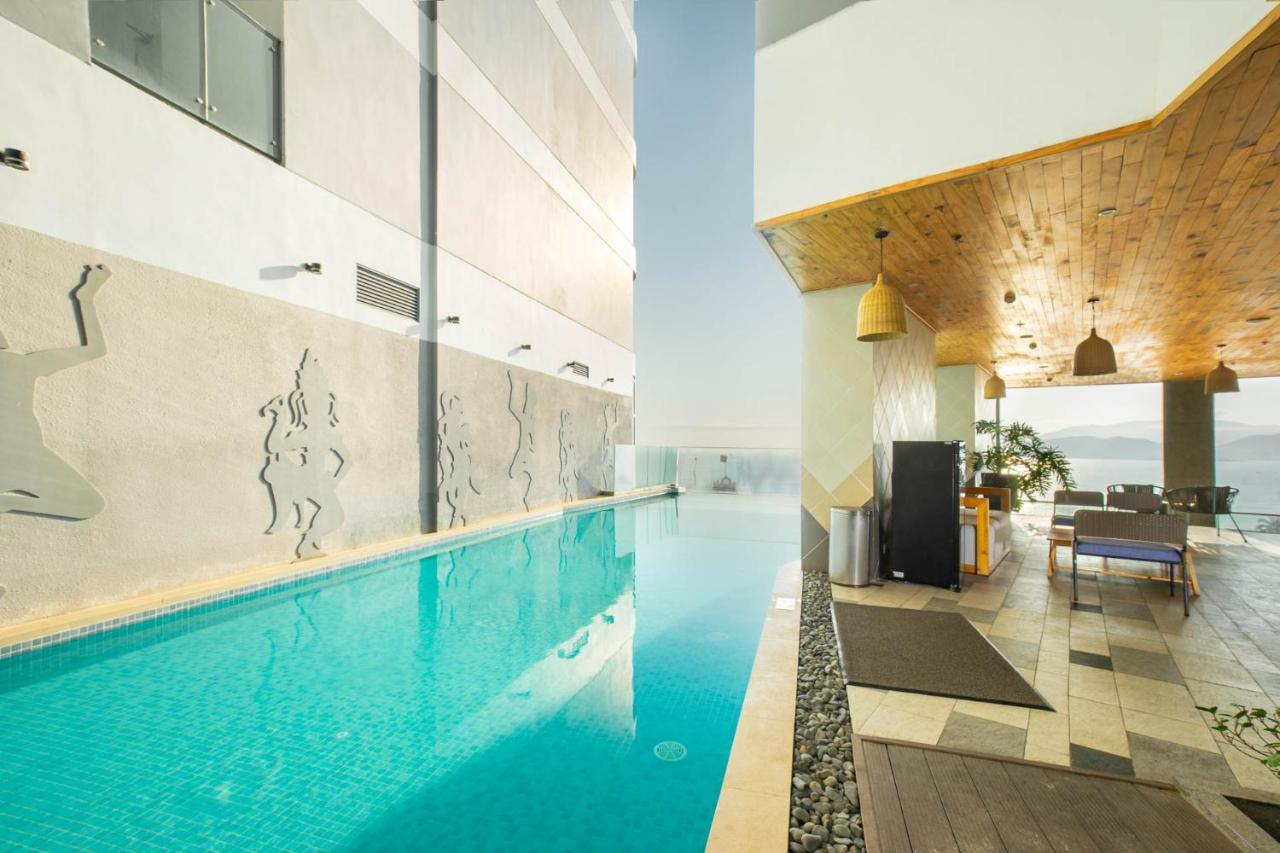 Az Five Stars Ocean View Apartment Nha Trang Exterior photo